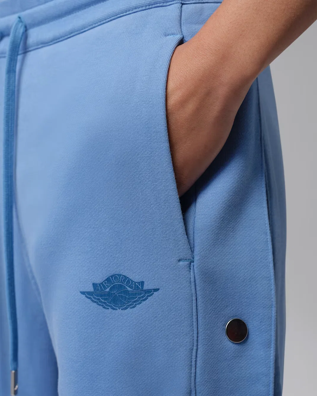Женские брюки из французского трикотажа на кнопках Jordan Flight Fleece, Blue Beyond/True Blue — фото 3