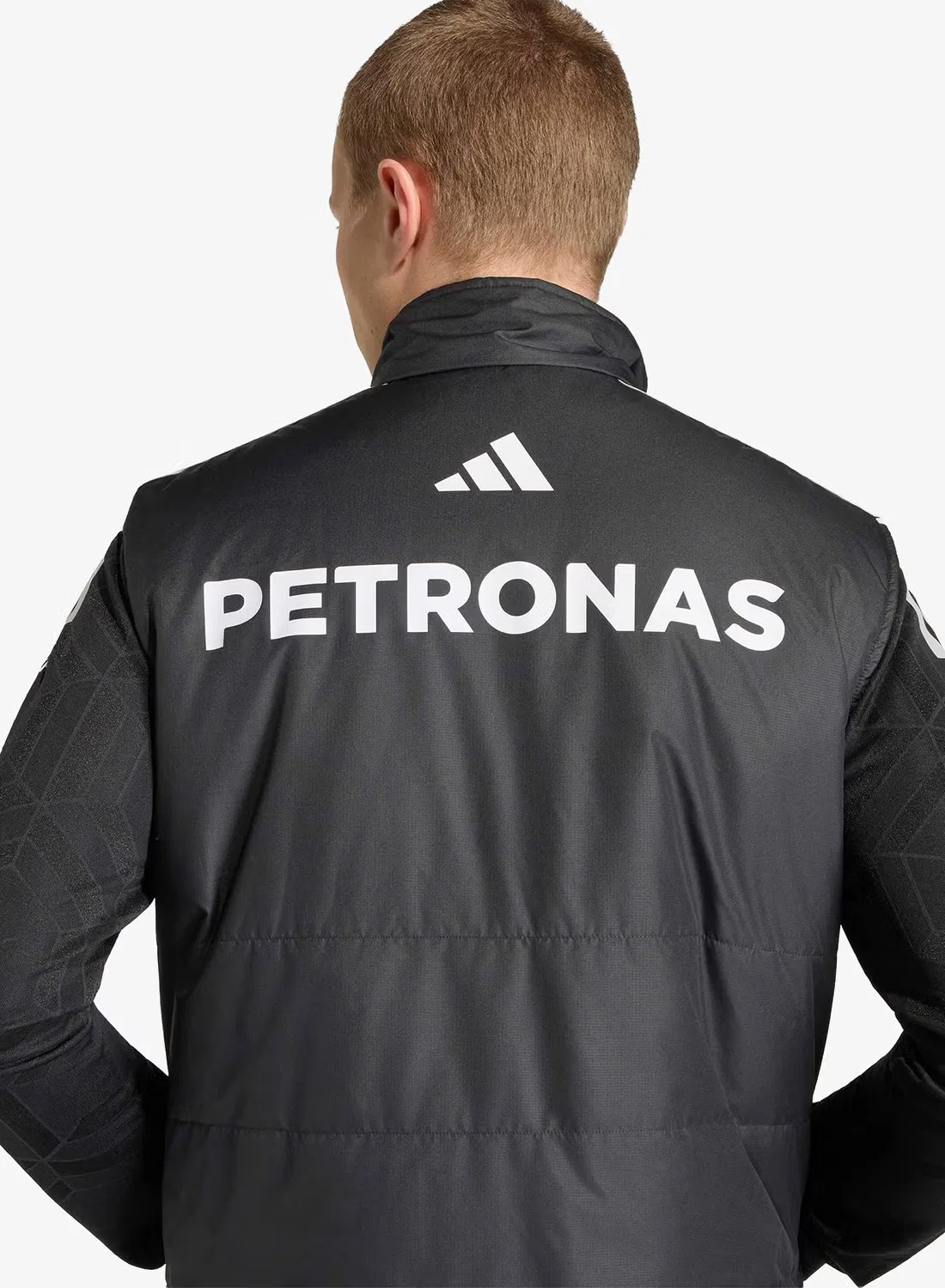Куртка пуховик с принтом Mercedes - AMG Petronas Formula 1 Team Adidas, черный — фото 4