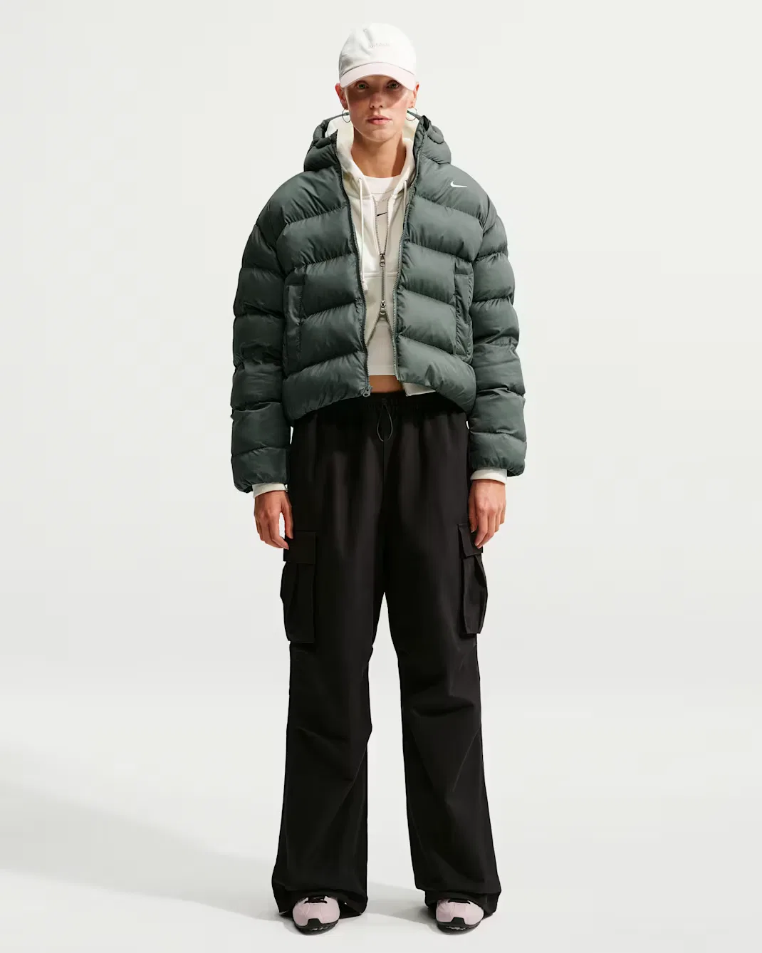 Женская куртка Therma-FIT Nike Sportswear, Camo Green/Sail — фото 4