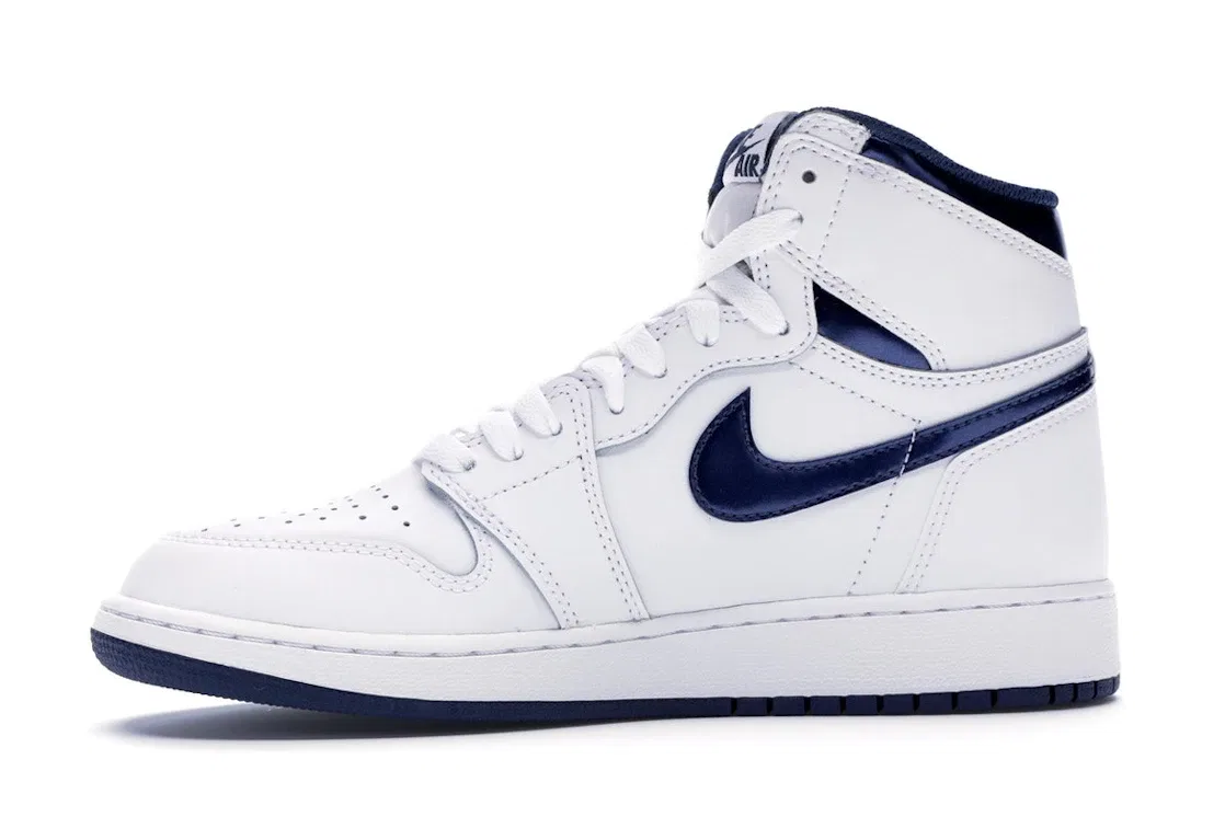 Детские кроссовки с высоким верхом Jordan 1 Retro Jordan, White/Metallic Navy — фото 3