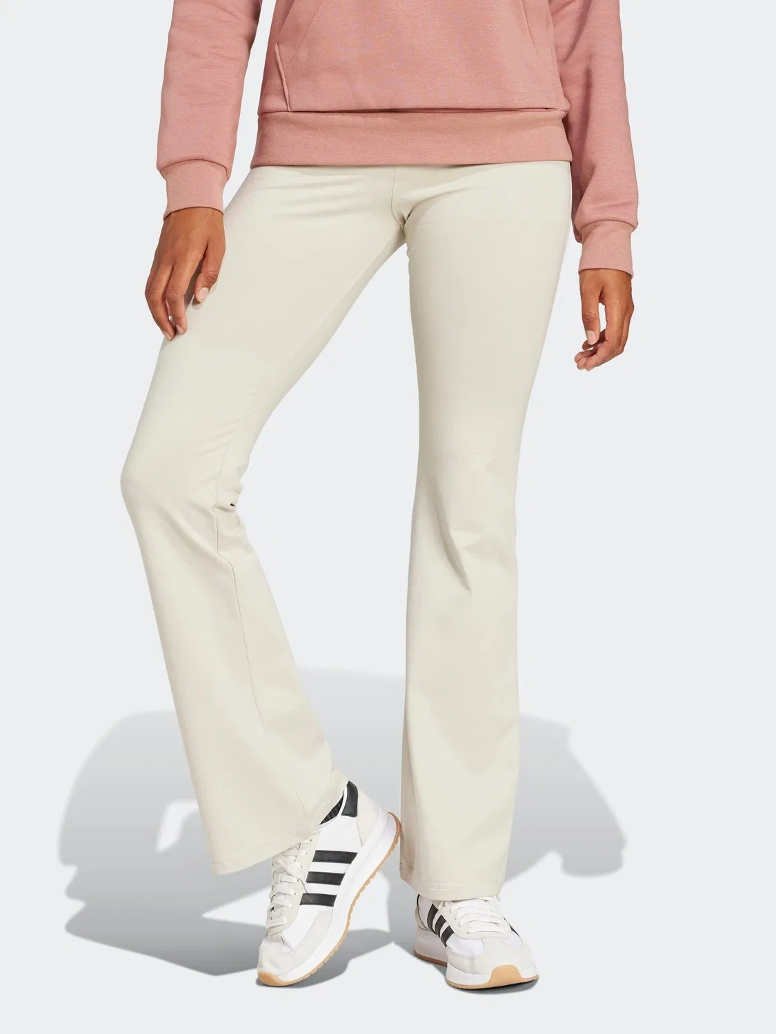 Леггинсы клеш adidas Essentials Small Logo, кремовый