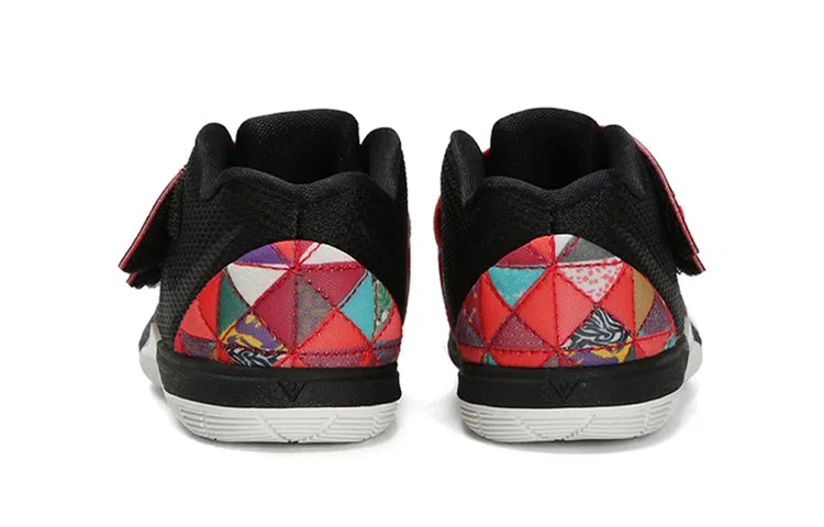 Детские кроссовки для малышей с принтом Kyrie 5 Chinese New Year 2019 Nike, Черный — фото 4