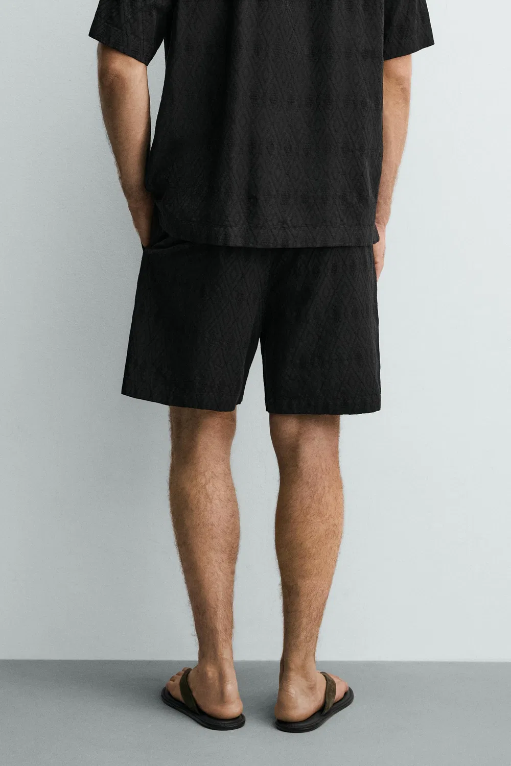 Геометрические жаккардовые шорты-бермуды стандартного кроя ZARA, Black — фото 3