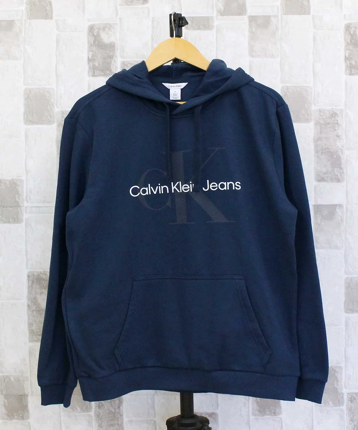 Мужское худи с длинным рукавомCalvin Klein CK MONOGRAM LOGO PULLOVER HOODIE, Dark Blue