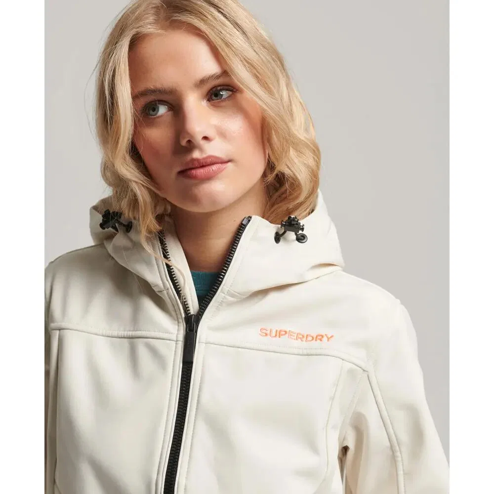 Женская ветрозащитная куртка-софтшелл Superdry Code Trekker, Grau — фото 4