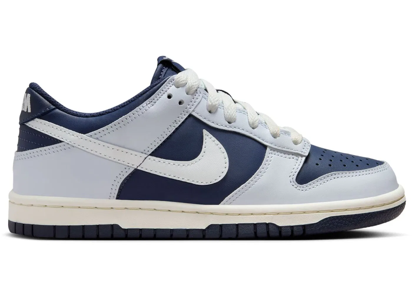 Детские кроссовки для мальчиков кожаные Nike Dunk Low, Football Grey/Summit White/Midnight Navy