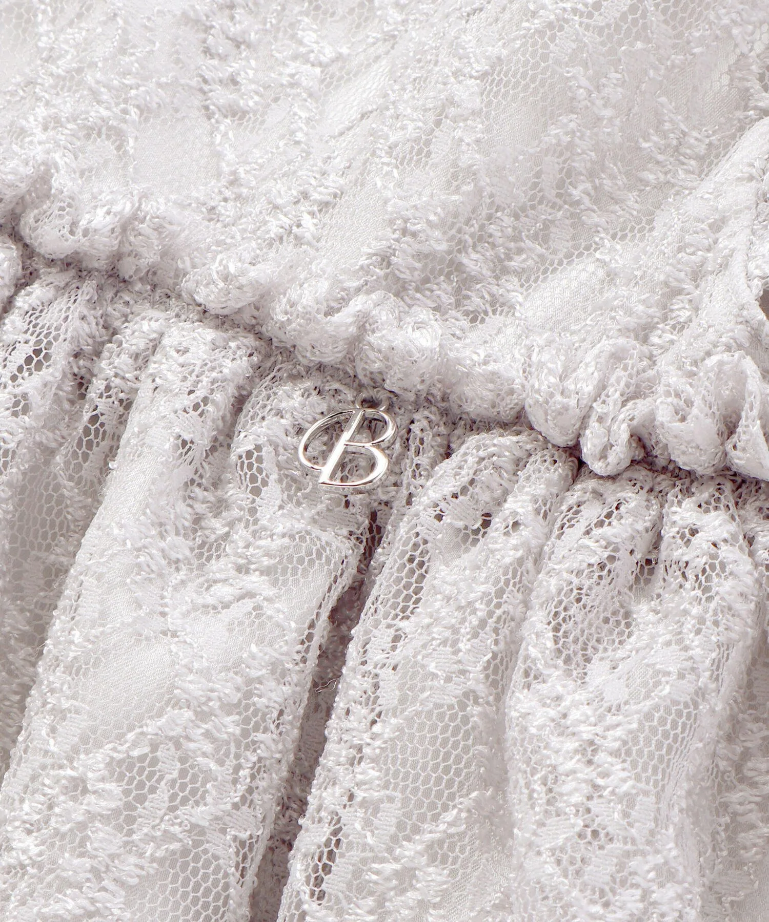 Сделано в Японии: кружевное платье Rusell Lace с присборенной юбкой (100-140 см) с подъюбником BeBe, Gray — фото 4