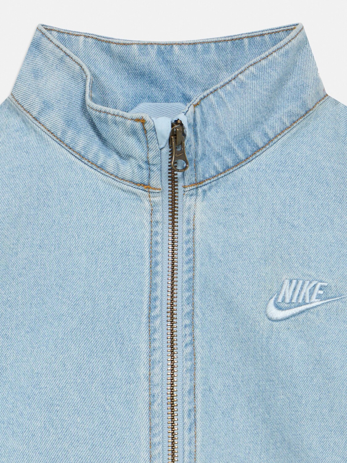 Nike Sportswear Куртка для межсезонья в светло-голубом цвете — фото 3