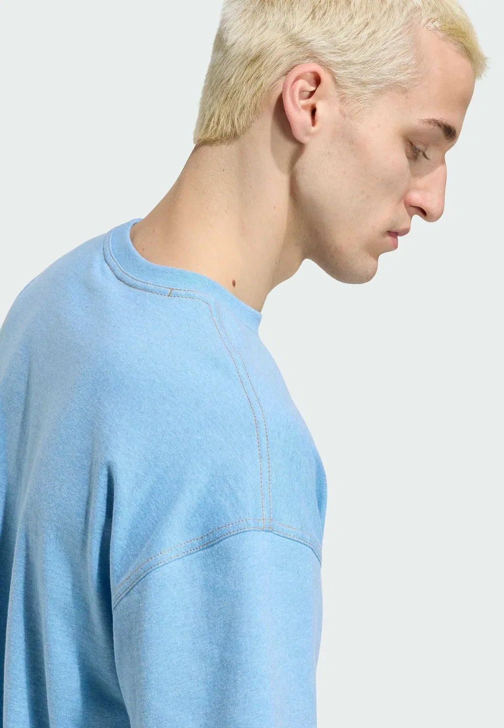 Футболка Ess с эффектом потертости - базовая футболка Adidas Originals, Light Blue Mel — фото 4