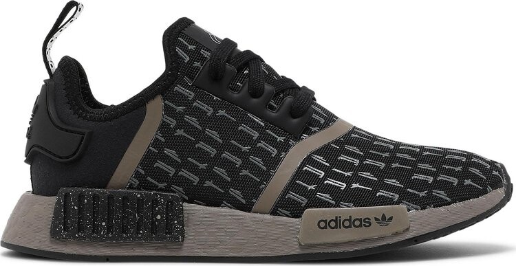 

Кроссовки Adidas Star Wars x NMD_R1 'Mandolarian', черный