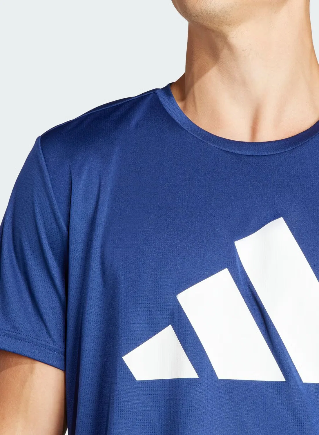 Футболка беговая с принтом Run It Adidas, синяя — фото 3