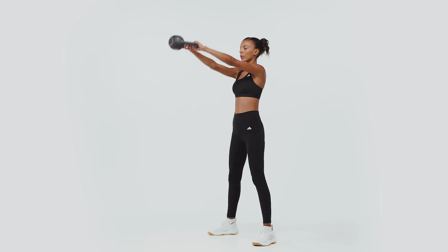 Женский спортивный бюстгальтер средняя поддержка Climacool Optime Essentials Workout Medium Support Bra Adidas, Black — фото 2