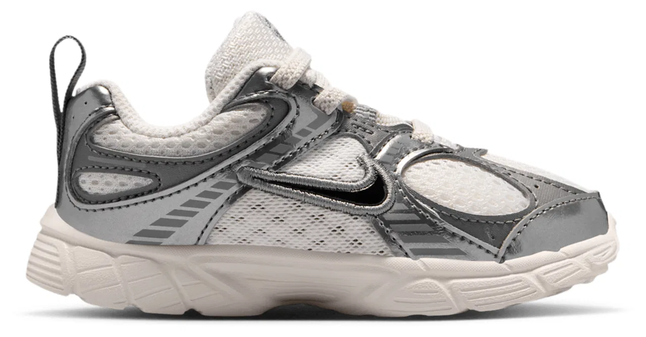 Кроссовки для мальчиков V5 RNR Nike, цвет Phantom/Pencil Point/Black