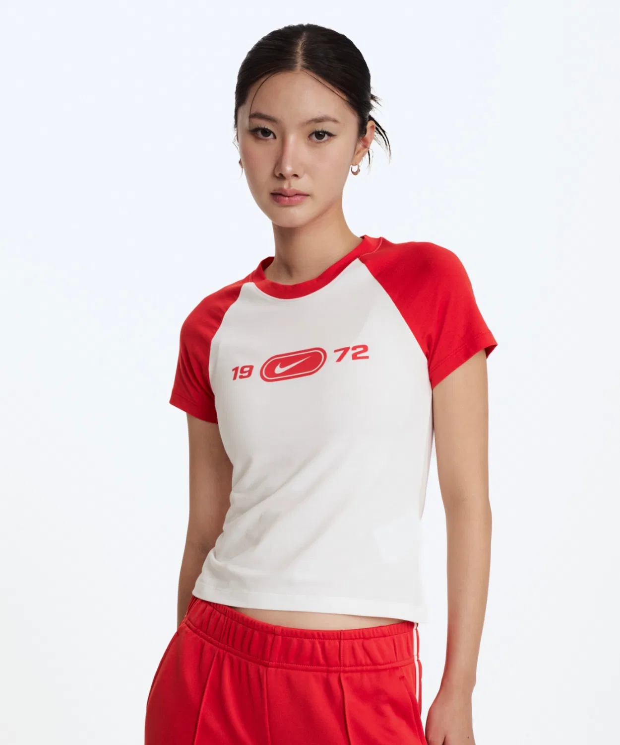 Женская футболка с принтом Nike Sportswear Chill Knit Slim, Cream