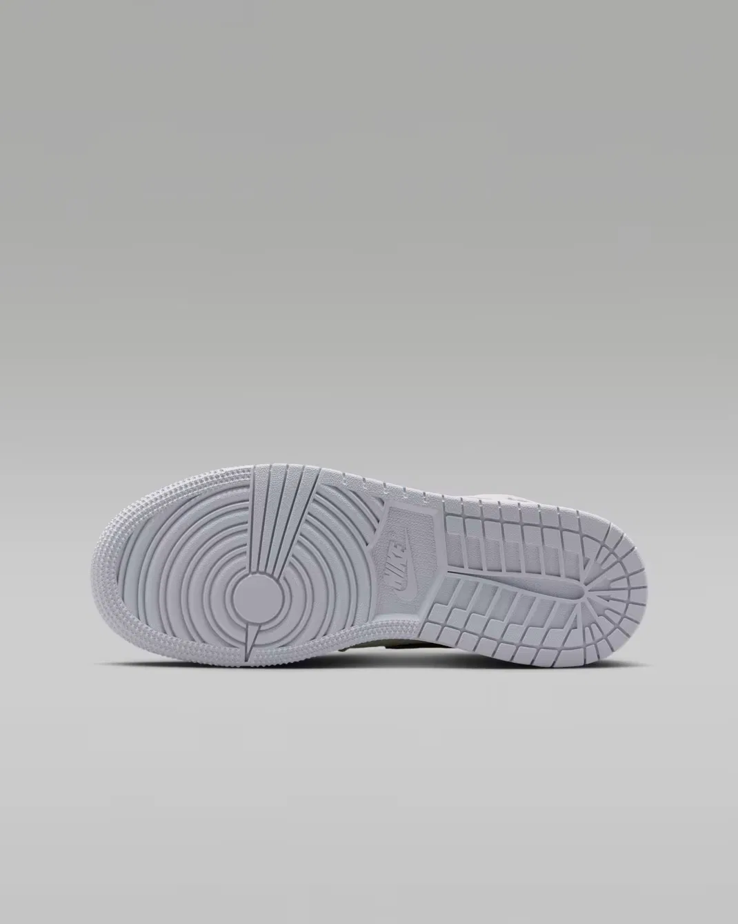 Кроссовки для детей постарше Air Jordan 1 Mid SE, Sail/Anthracite/Jade Aura/Iced Jade — фото 2