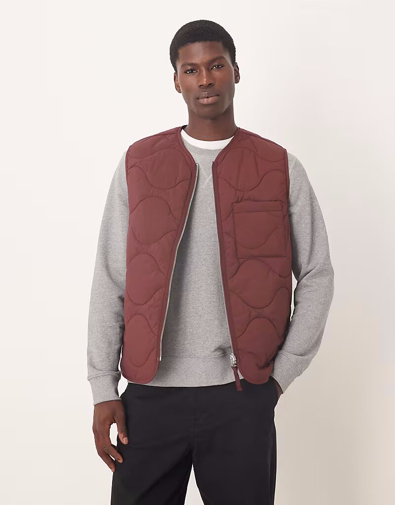 

Стеганый жилет с застежкой-молнией спереди бордового цвета Arket