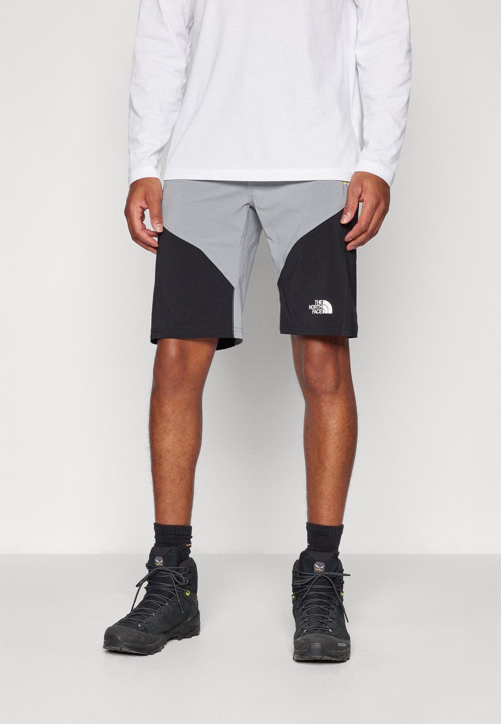 

Шорты для активного отдыха FELIK SLIM TAPERED The North Face, темно-серый