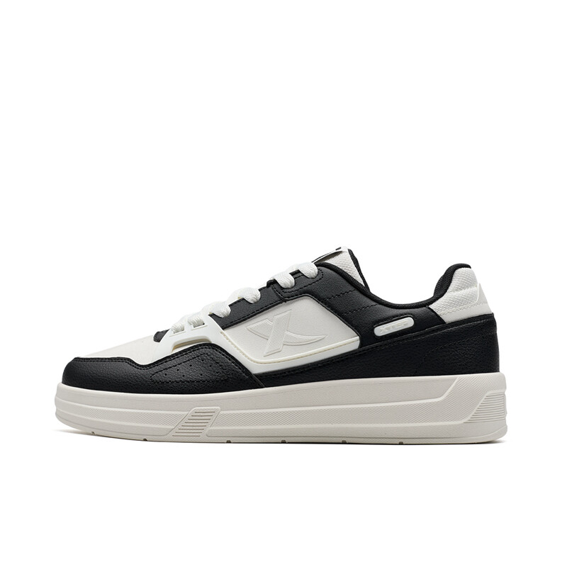 

Кроссовки XTEP Skateboarding Shoes Men Low-top White/Black, белый/черный