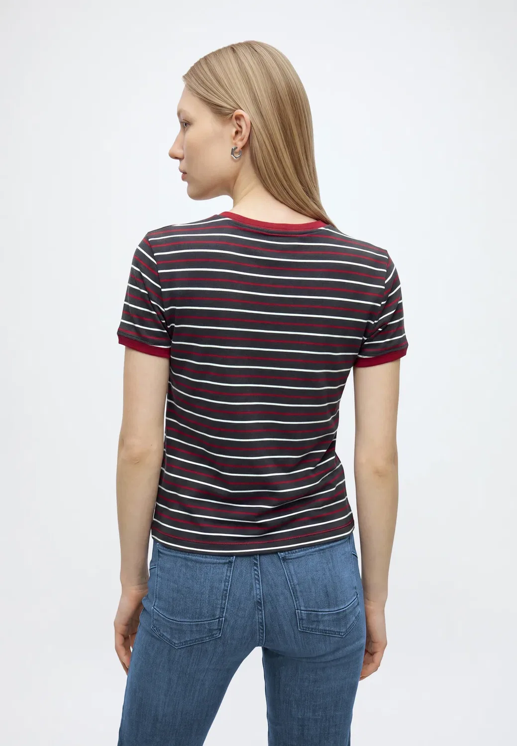 Футболка с принтом «Очень странные дела» Gap, Multi Stripe Red — фото 3