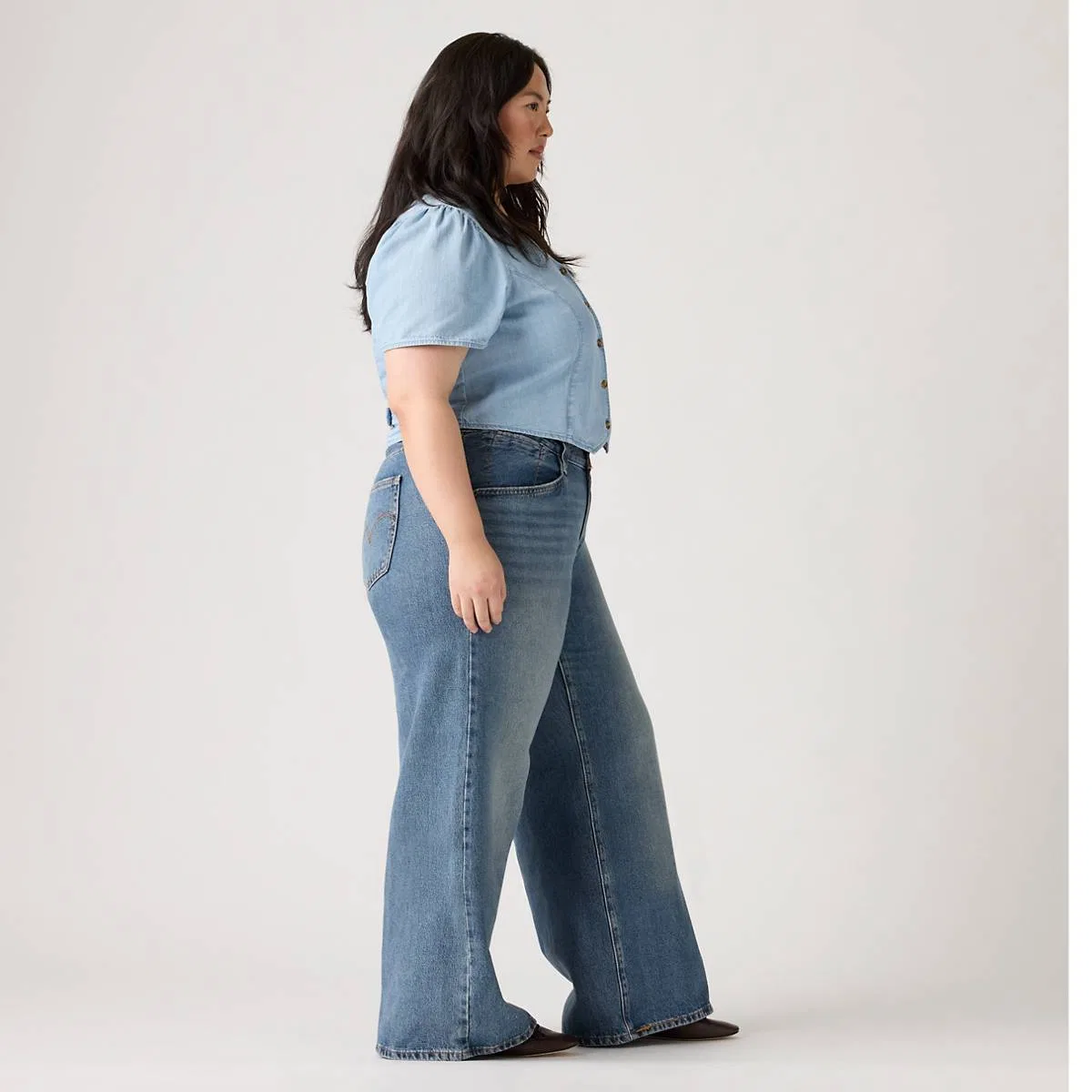 широкие джинсы-клеш 94 для женщин (большого размера) Levi's, Beautiful Target Plu - Medium Wash — фото 4