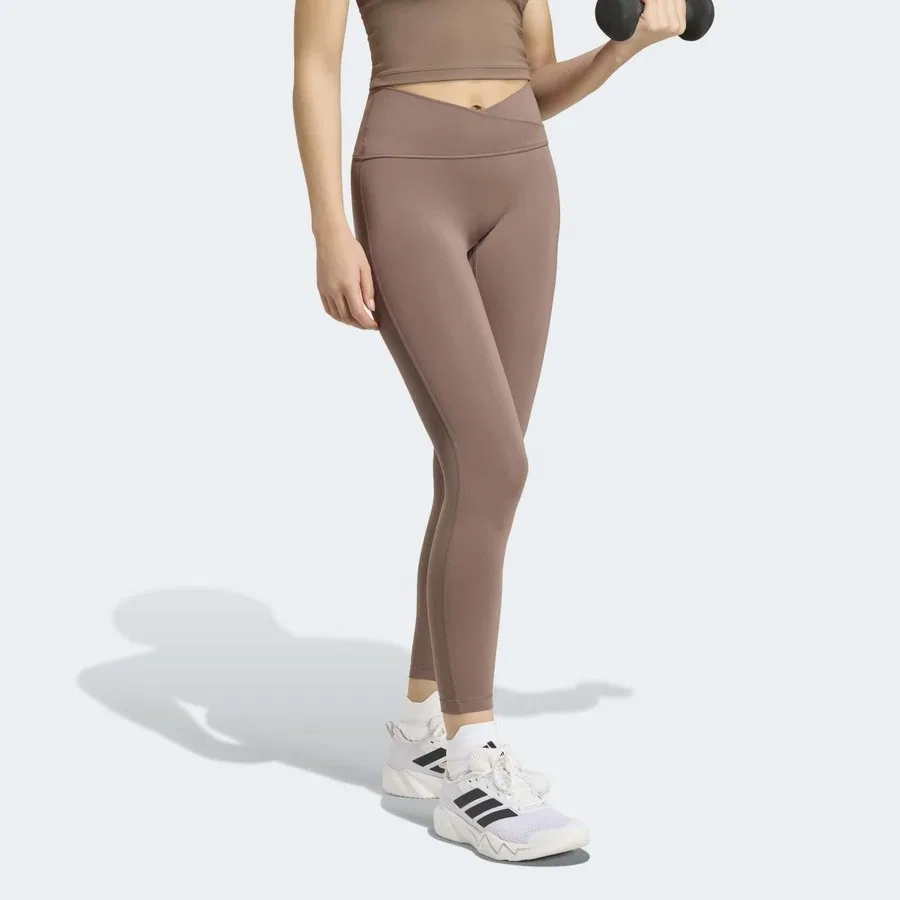 Женские леггинсы 7/8 X-Over с перекрестной талией adidas Studio All Me, Коричневый