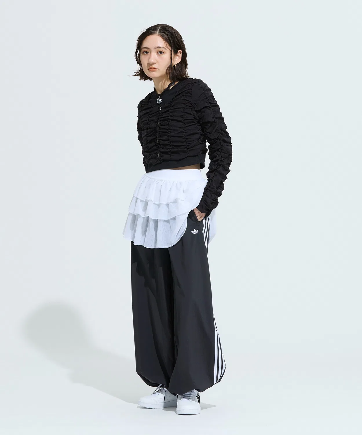 Женские спортивные штаны оверсайз с кулиском Adilenium FB TP Adidas, Black — фото 4