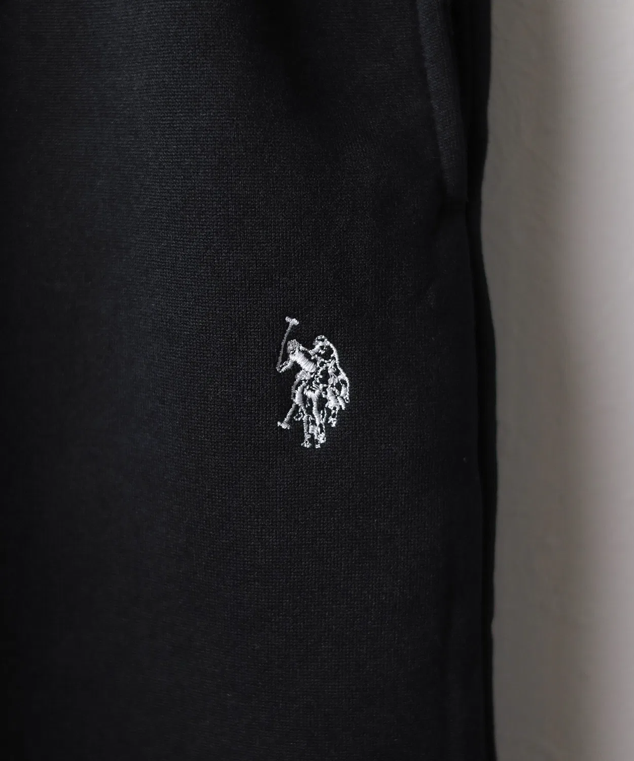 Мужские спортивные джоггеры с принтом USPA Trainer Jogger U.S. POLO ASSN., Серый — фото 4