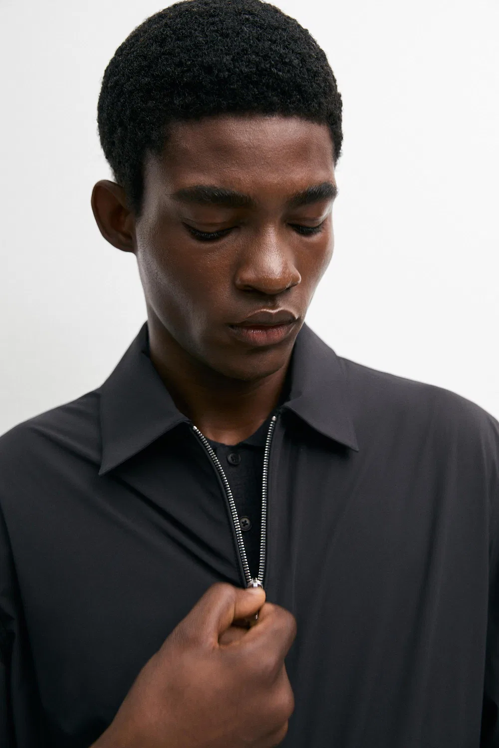 Куртка Massimo Dutti, легкая и короткая, темно-синяя — фото 4