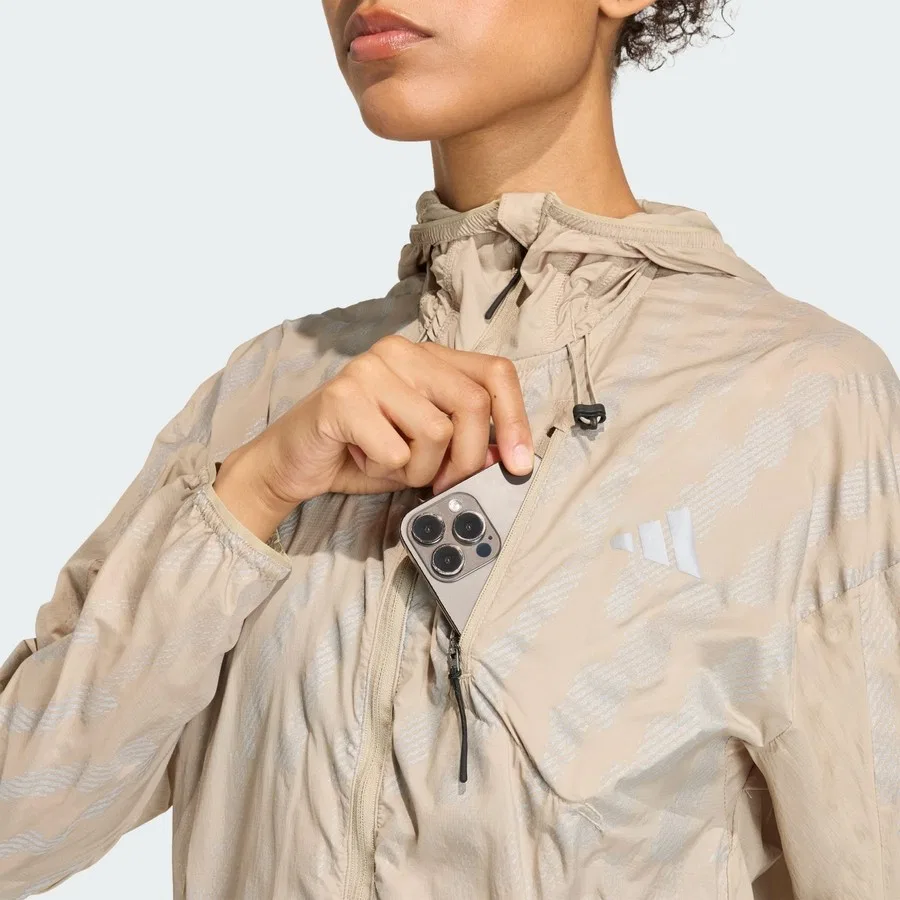 Женская ветрозащитная куртка с капюшоном Adi365 Running Reflective Jacket adidas, Черный — фото 4
