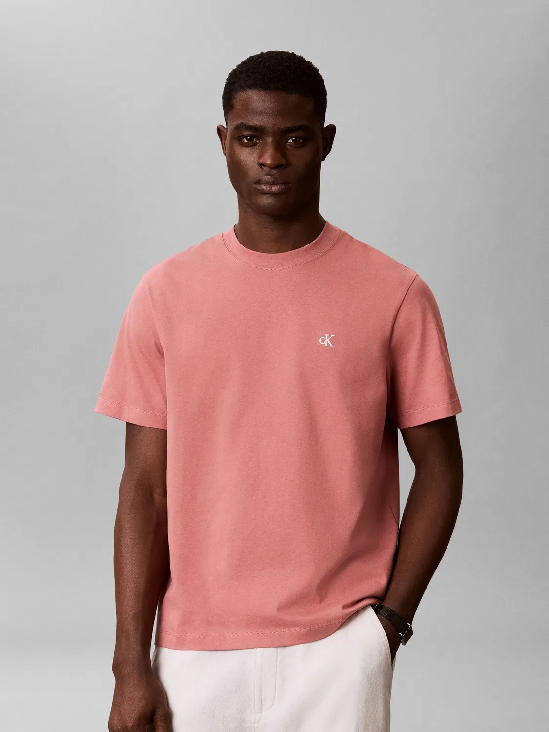 Футболка с монограммой Calvin Klein, розовая