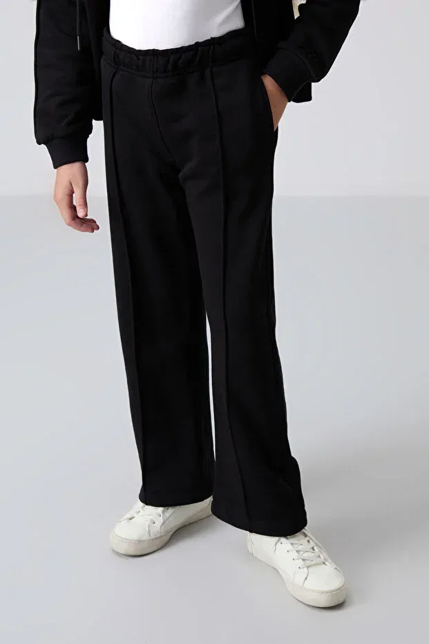 Детский спортивный костюм для девочек с вышивкой Black Cotton Furry Inside Soft Textured Standard Fit Embroidered Girl's Tracksuit Set Tommy Life, Black Black — фото 3