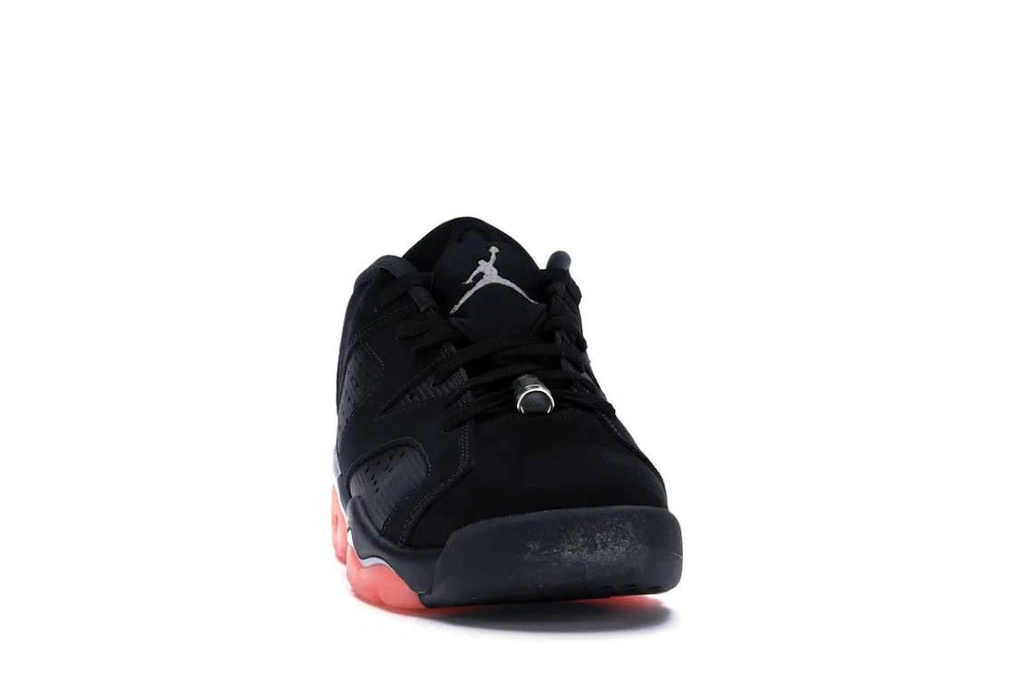 Детские кроссовки Lifestyle с низким верхом Jordan 6 Retro Low Jordan, Black/Sunblush-Metallic Silver — фото 2