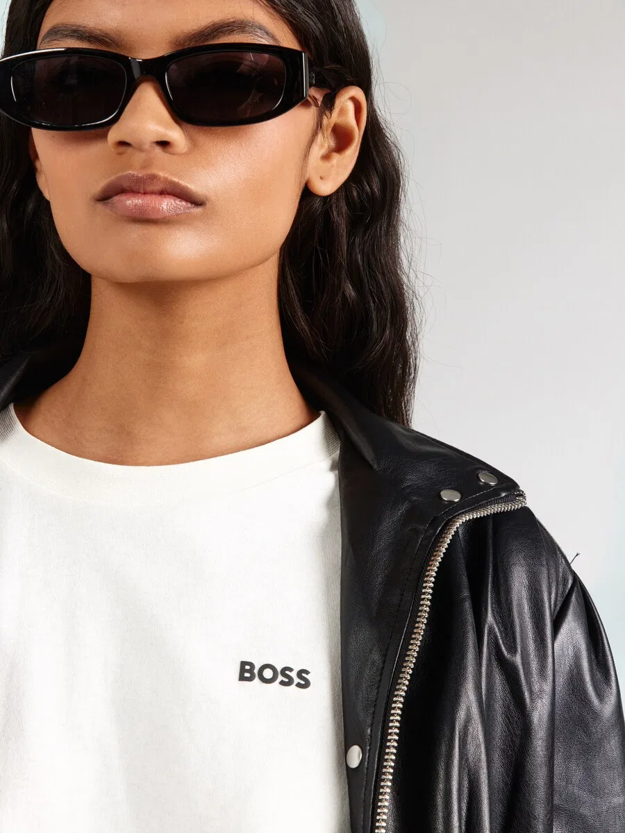 Футболка BOSS белого цвета — фото 2