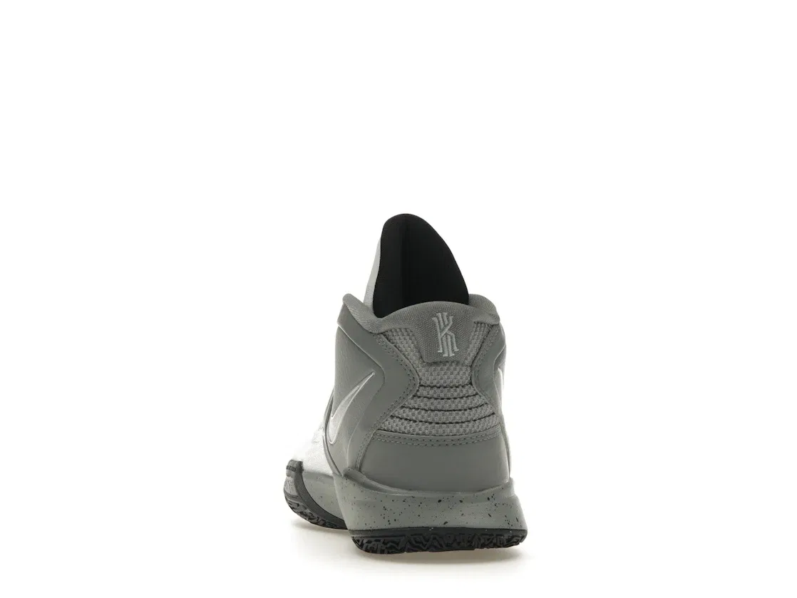Детские кроссовки для баскетбола Nike Kyrie Infinity SE Nike, White/Smoke Grey/Black/Chrome — фото 4
