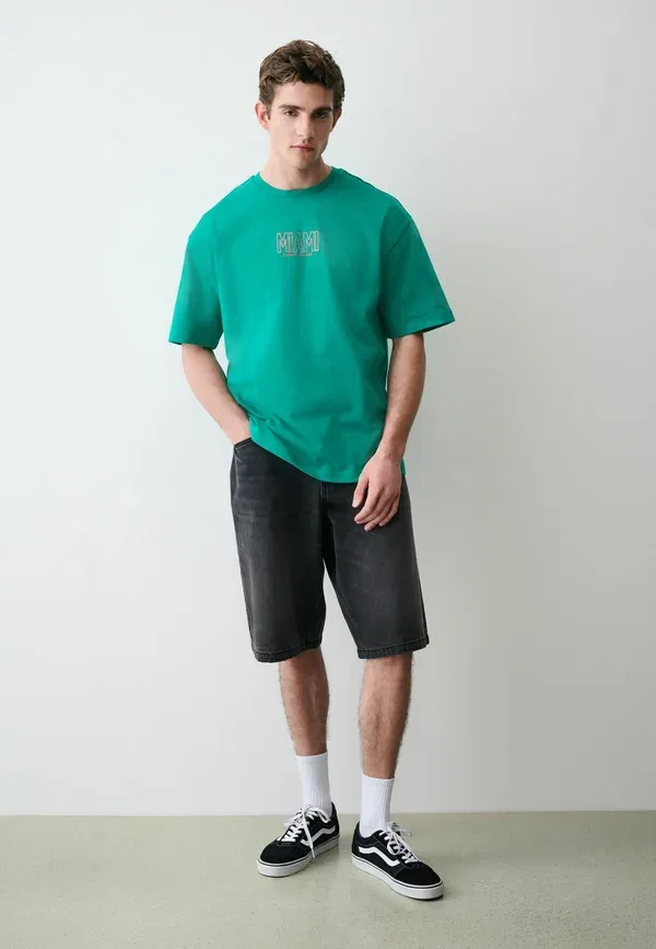 Футболка с вышивкой Regular fit Next, зеленый — фото 2