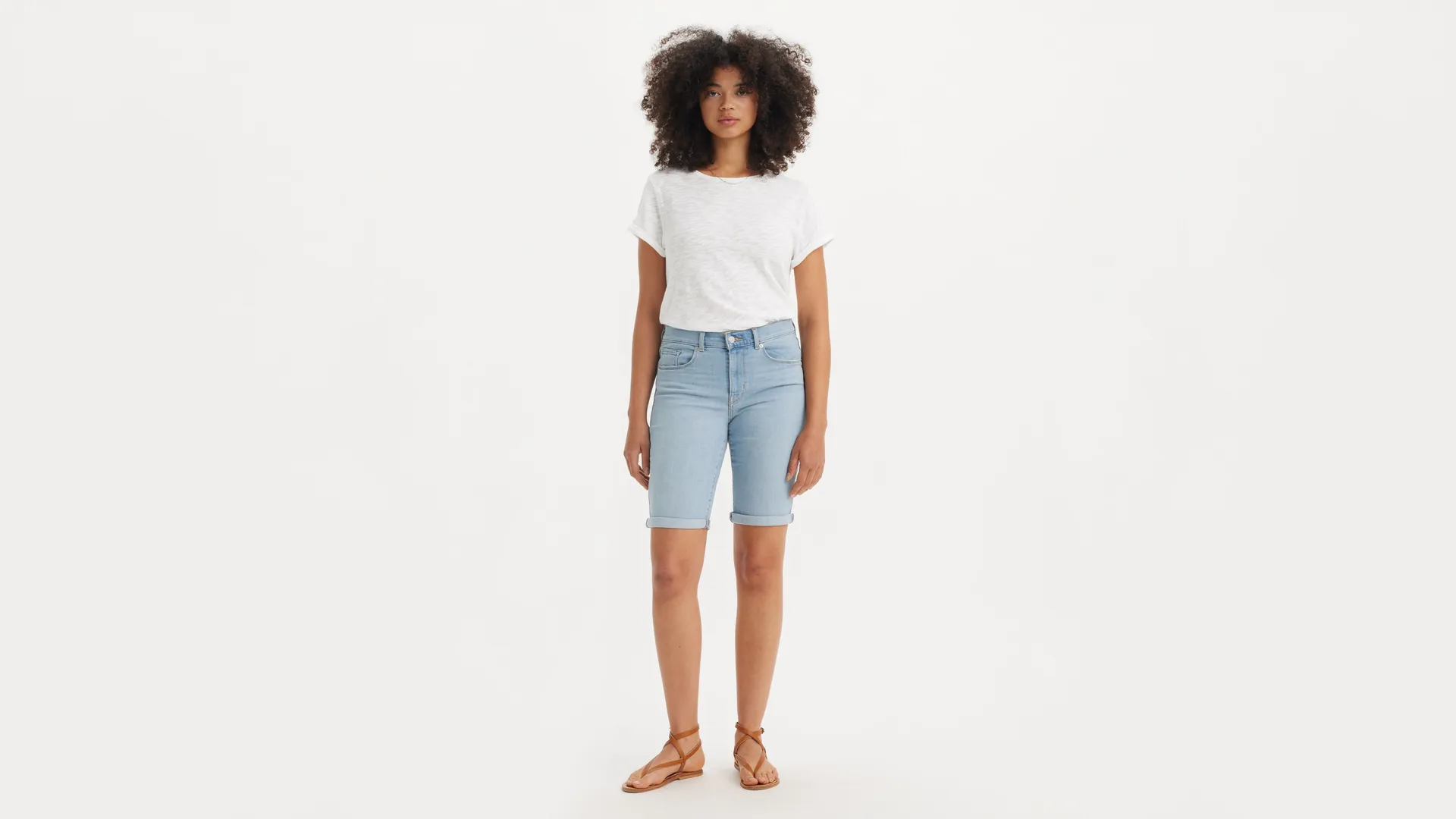 

Классические женские шорты-бермуды Levi's, цвет Single Lady - Light Wash