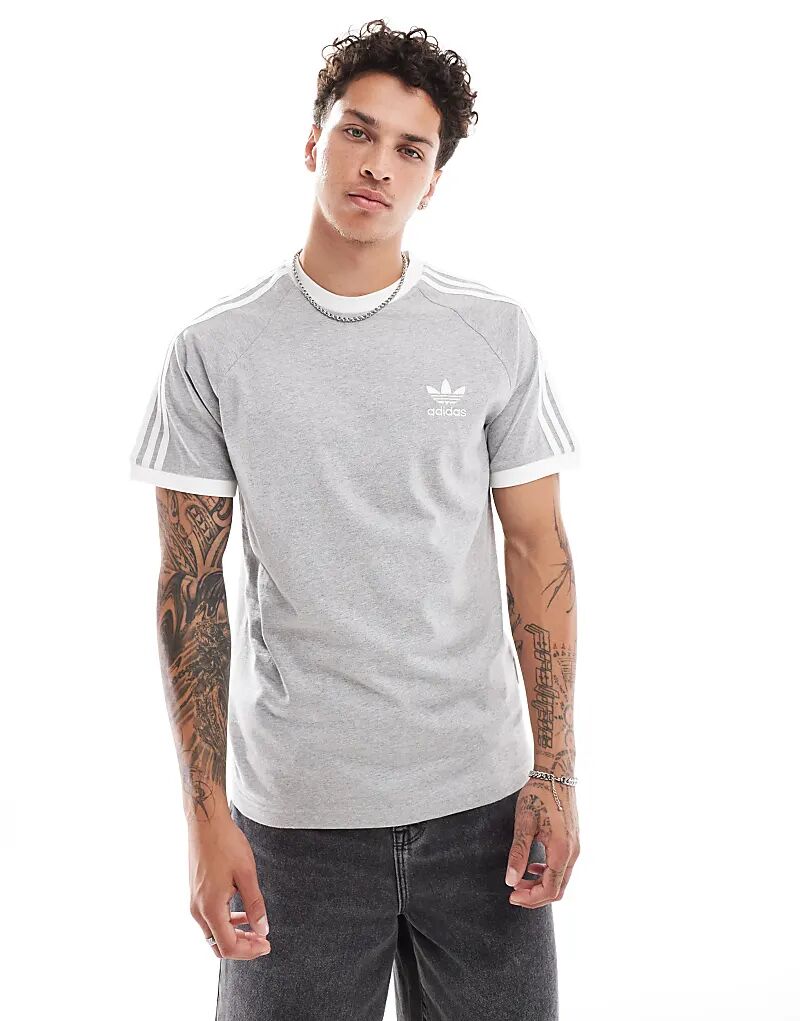 

Футболка Adicolor серого цвета adidas Originals