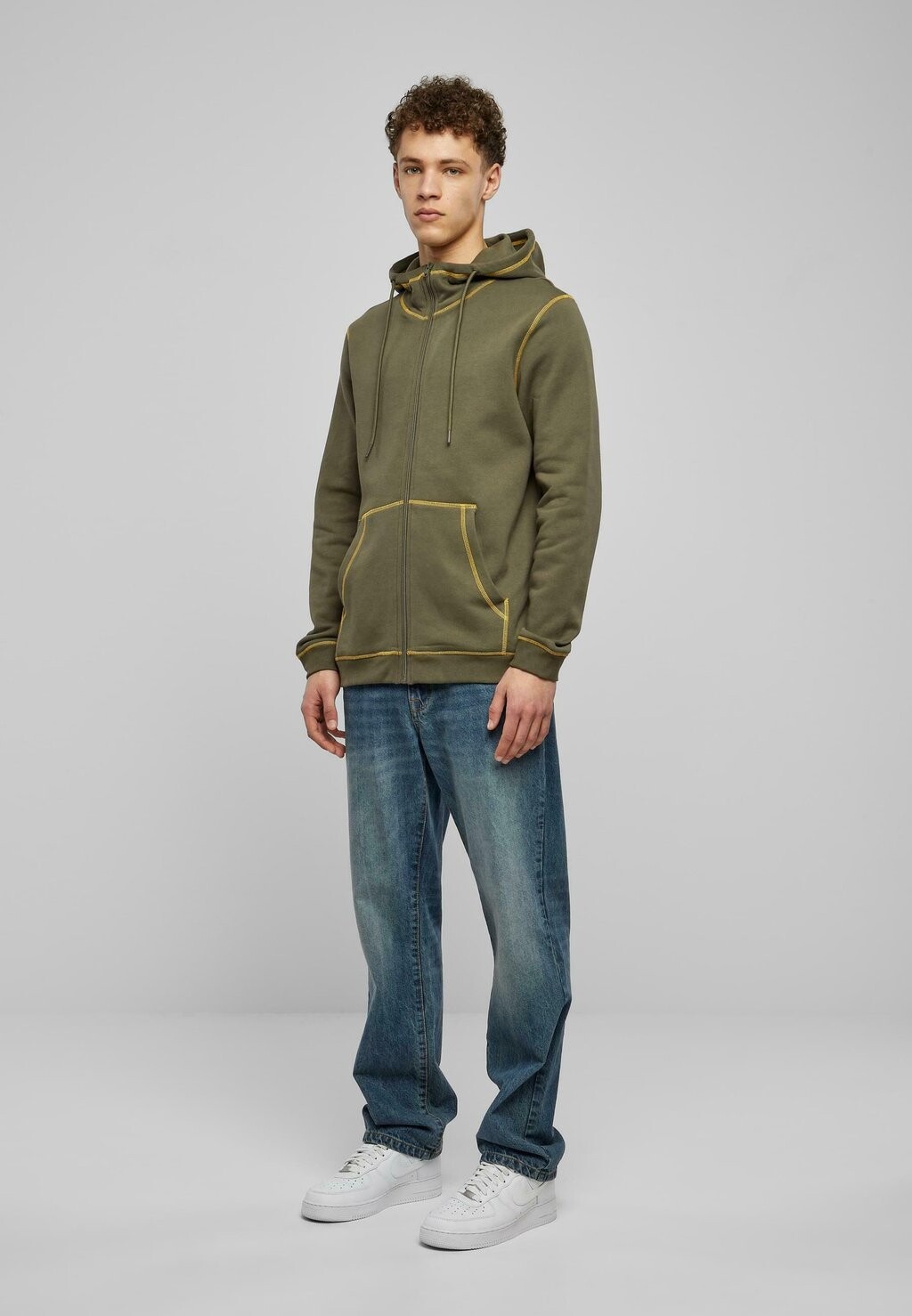 

Толстовка на молнии CONTRAST FLATLOCK STITCHED Urban Classics, зеленый