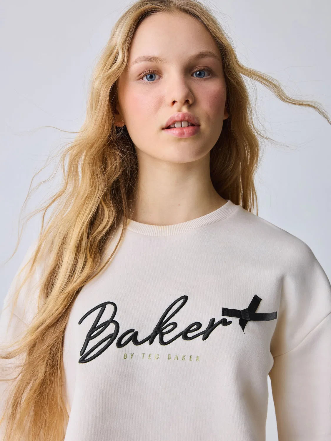 Двухпредметный комплект: свитшот и брюки клеш, асимметричный Baker by Ted Baker, нейтральный — фото 4