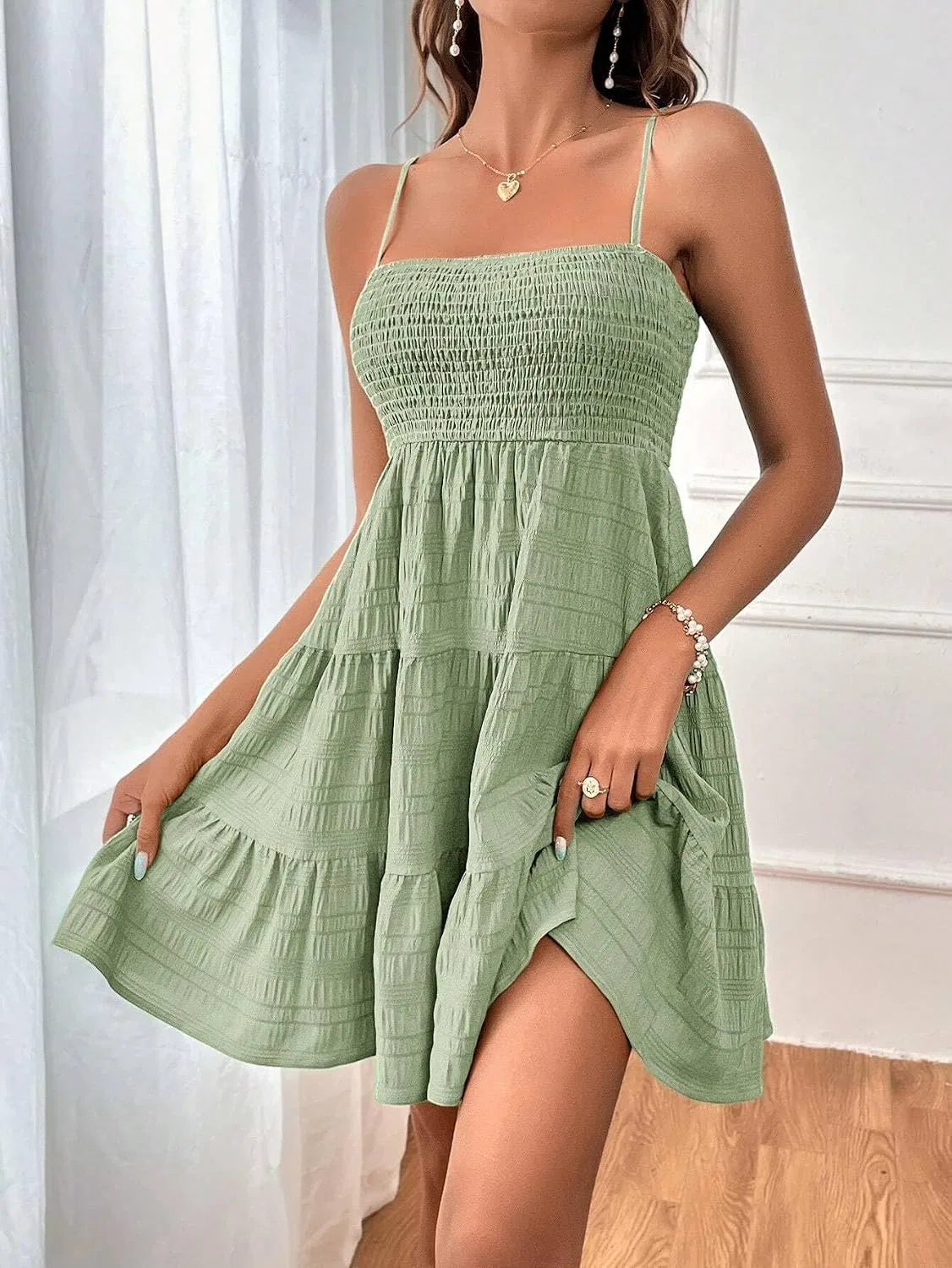 Женское мини-платье на бретелях с рюшами Solid Color, Olive Green — фото 3