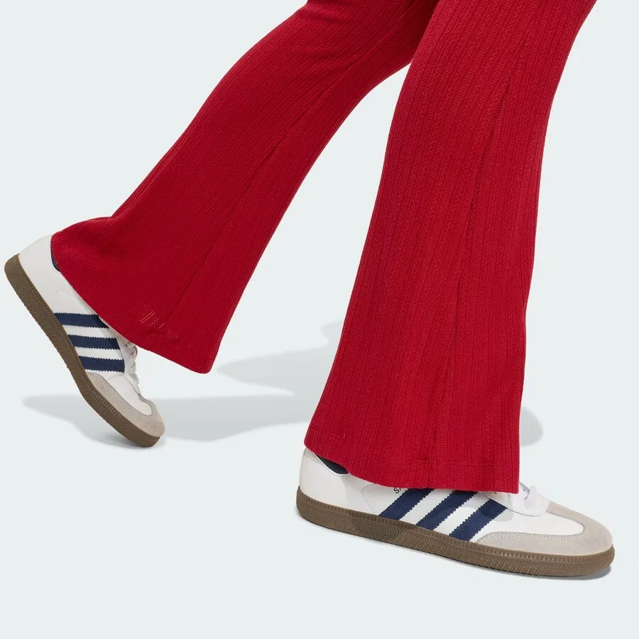 Расклешенные леггинсы ADIDAS ORIGINALS красного цвета — фото 4