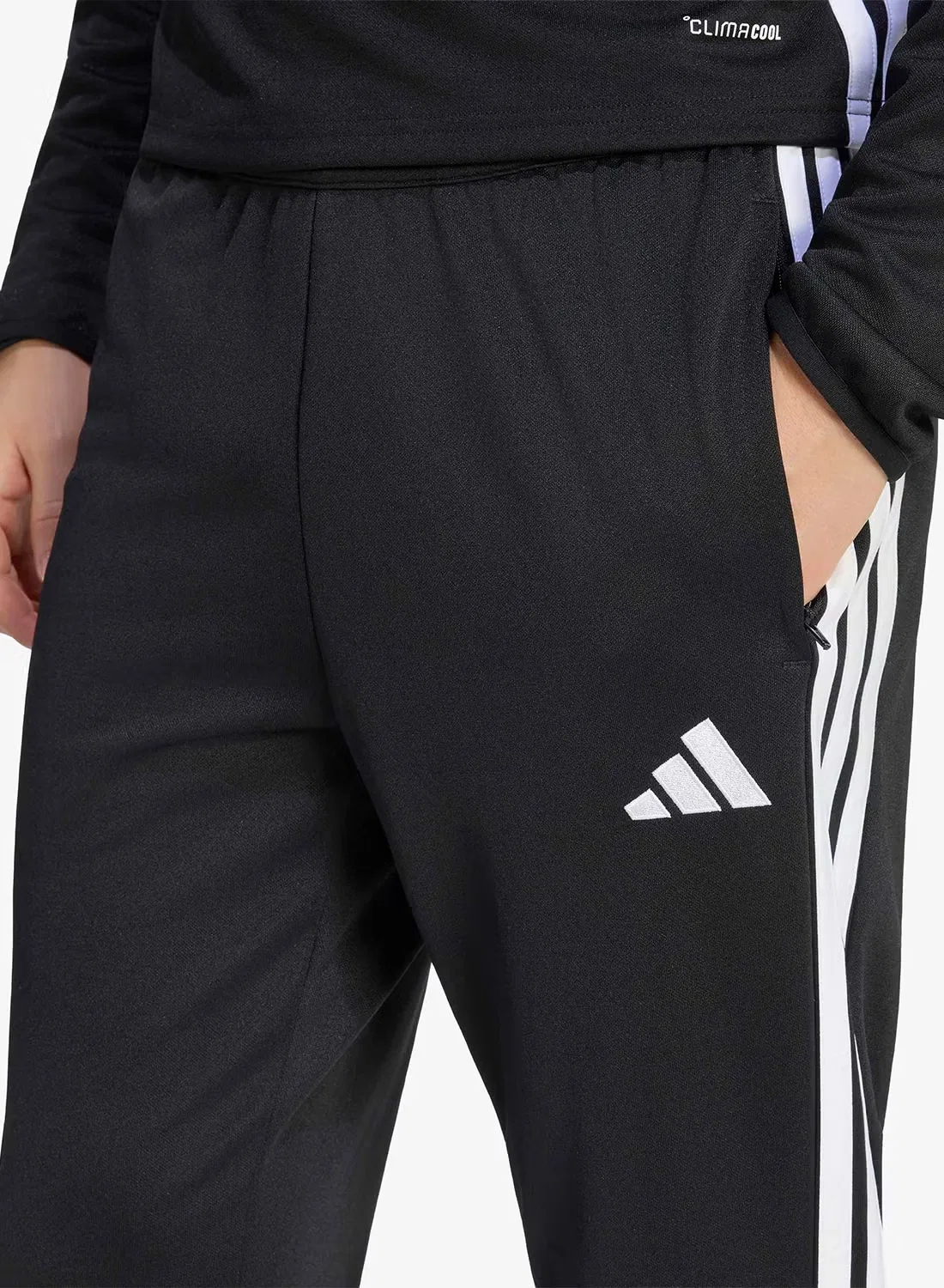 Брюки тренировочные с технологией Climacool Tiro 26 Essentials Adidas, черный — фото 3