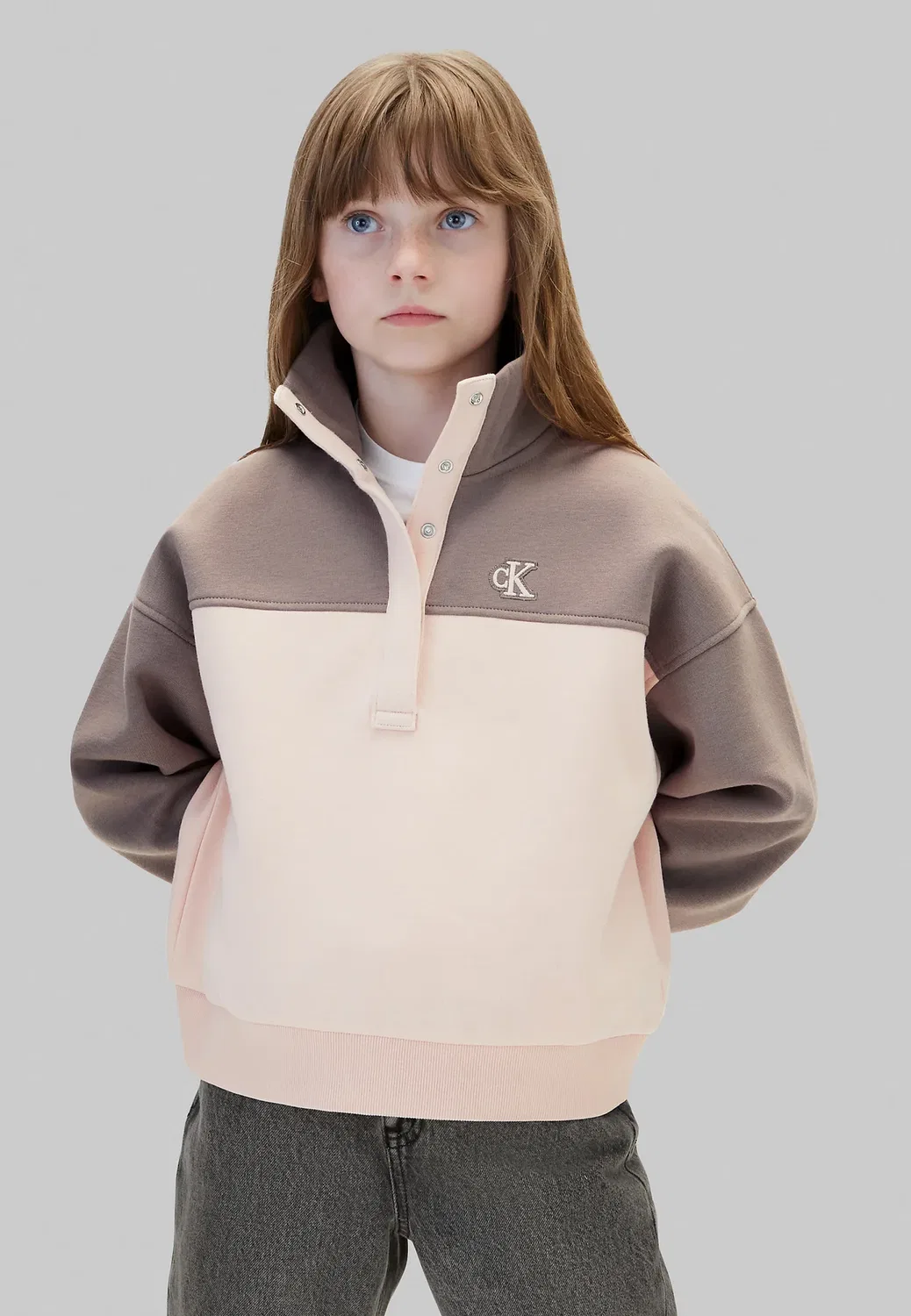 Детская толстовка с цветными блоками - толстовка Calvin Klein Jeans, Spanish Villa — фото 2