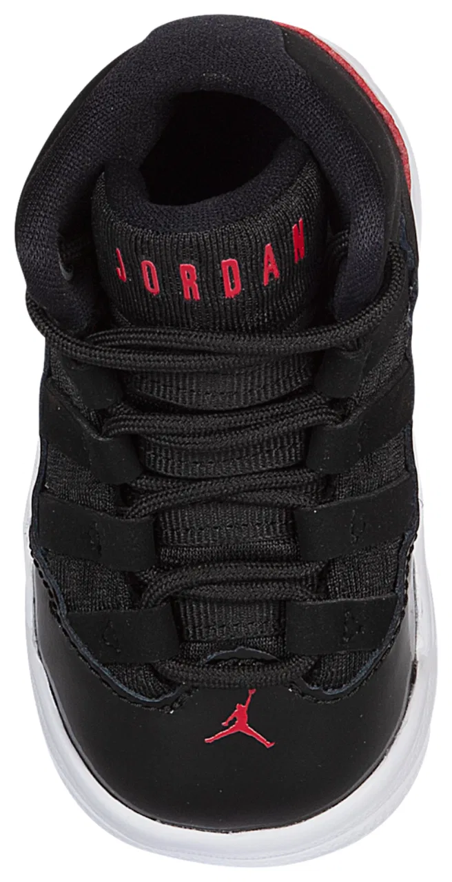 Детские кроссовки для мальчиков с верхом из кожи Jordan Max Aura, Black/Black/Gym Red — фото 4