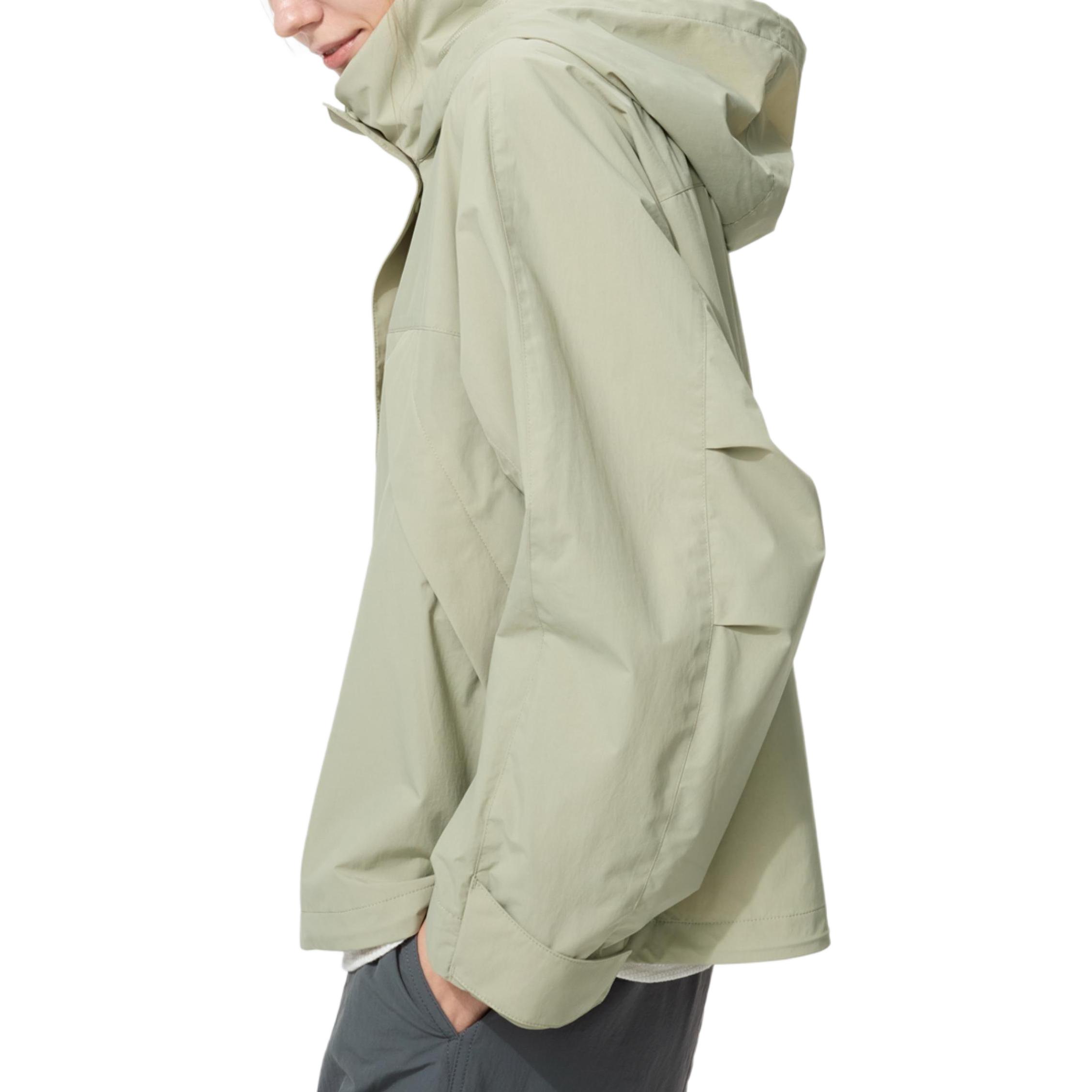 UNIQLO Куртки женские светло-зеленые — фото 3