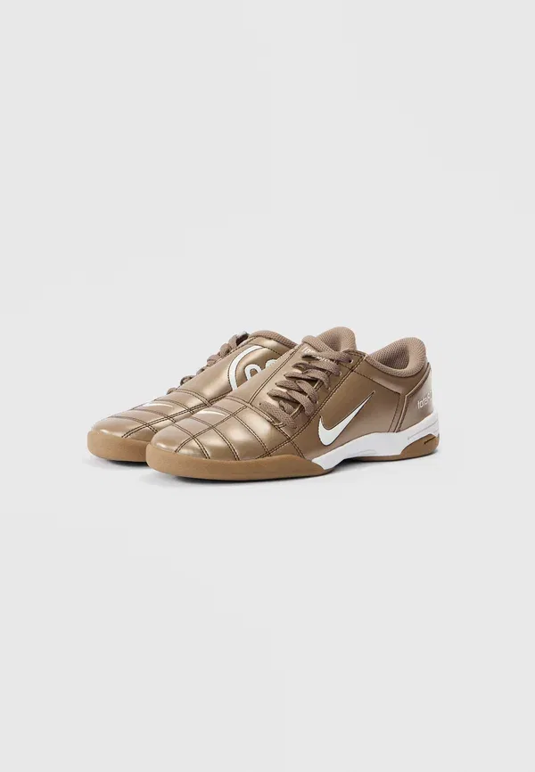 Кроссовки Nike Sportswear Total 90, норковая коричневая/белый/гоночный синий/тёмно-коричневая резина — фото 2