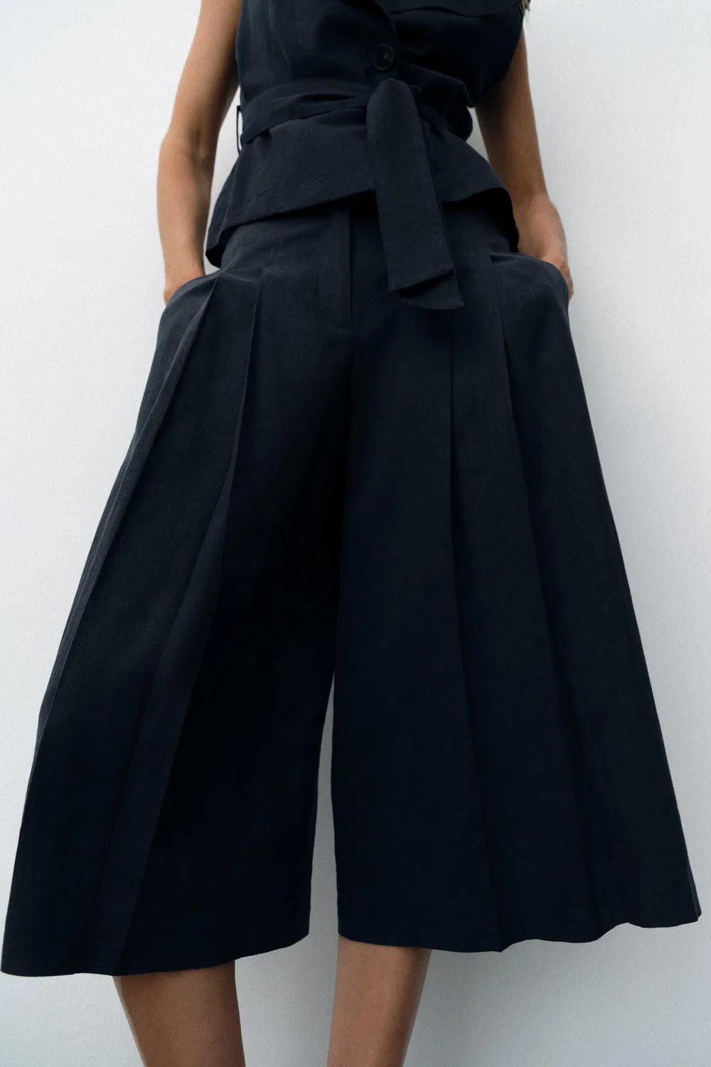 Длинные бермудские шорты из льняной смеси ZARA, Navy blue — фото 2
