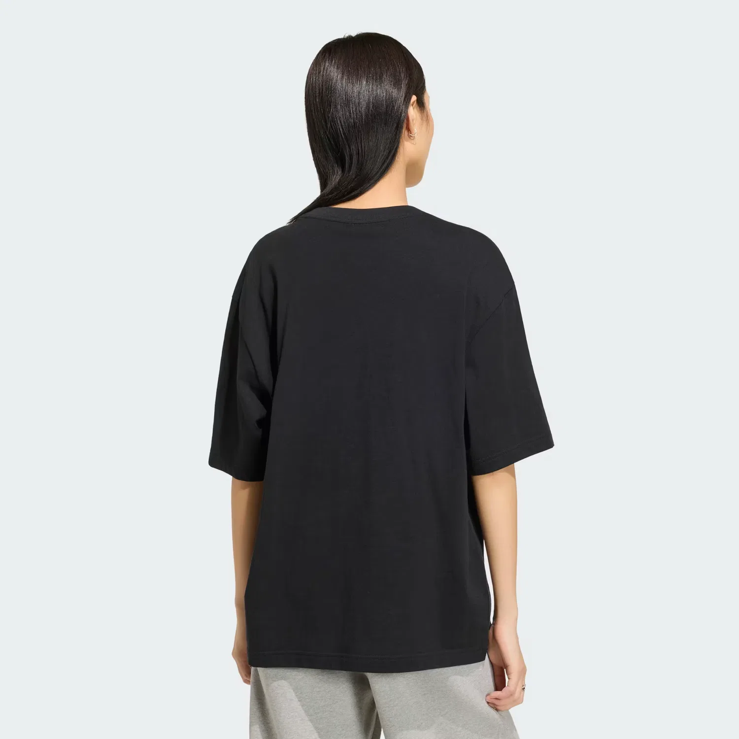 Женская футболка оверсайз Essentials Boyfriend Tee Adidas Originals, черный — фото 3