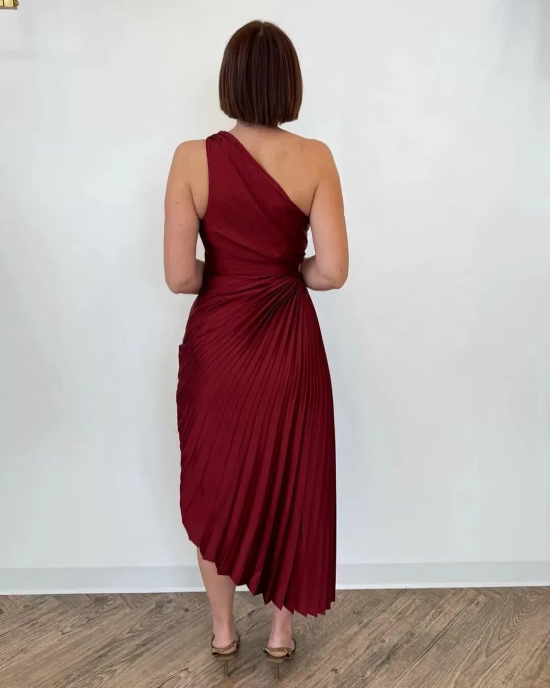 Женское атласное платье с одним плечом для подружек невесты, Wine Red — фото 2