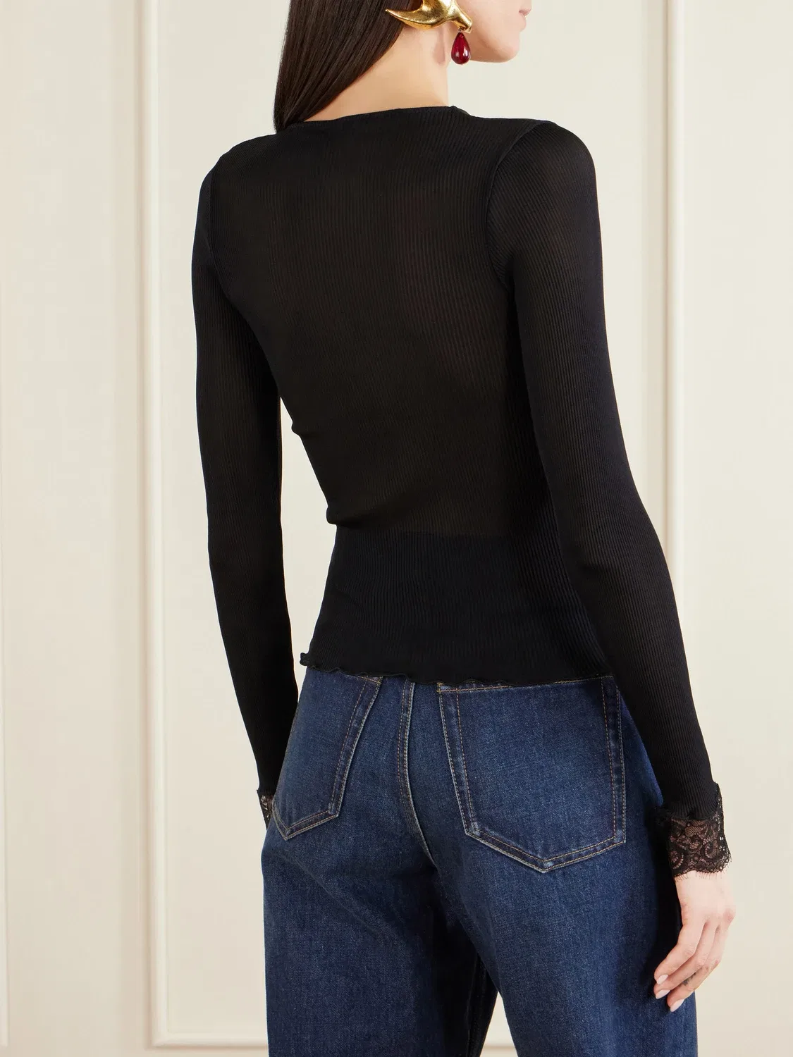Шелковая футболка в рубчик с кружевной отделкой SAINT LAURENT, черный — фото 3